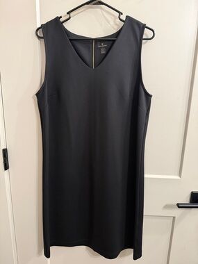 Worthington Black Sleeveless V-Neck Midi Shift Dress